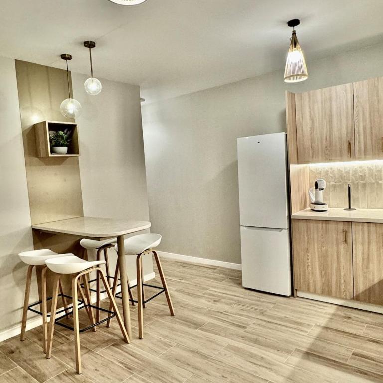 Charming apartment - Three-Bedroom Superior Apartment - 4