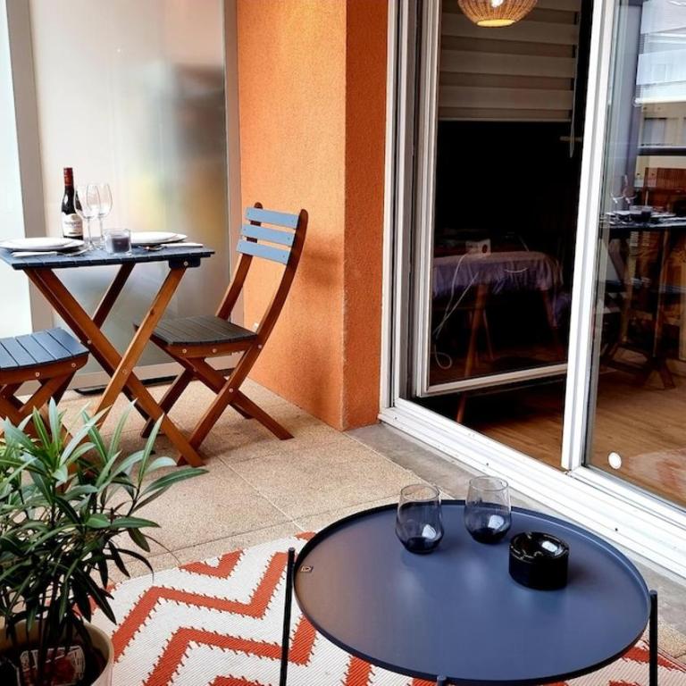 JOYAU CACHÉ avec Parking privatif en Hyper-centre - One-Bedroom Apartment - 5