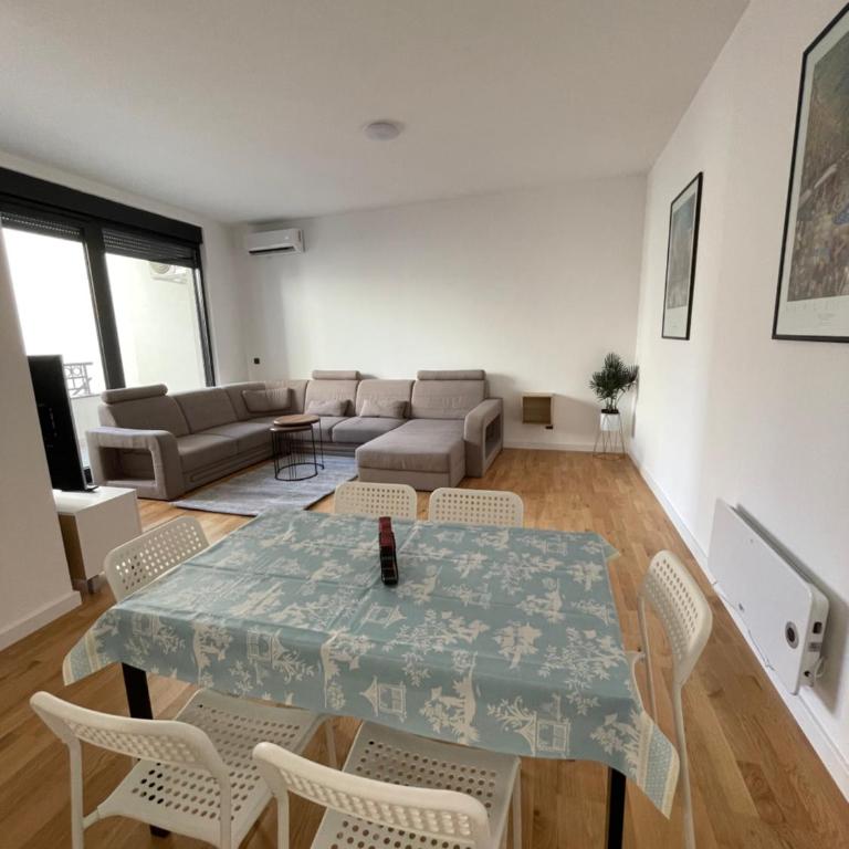 Joy apartment 7 Vracar 3 bedrooms 2 bathrooms - Deluks Apartman sa 3 Spavaće Sobe - 11