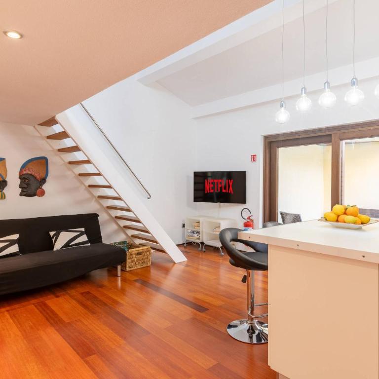 Open Space with Air Conditioning and Patio Privato - Appartamento con 1 Camera da Letto - 2