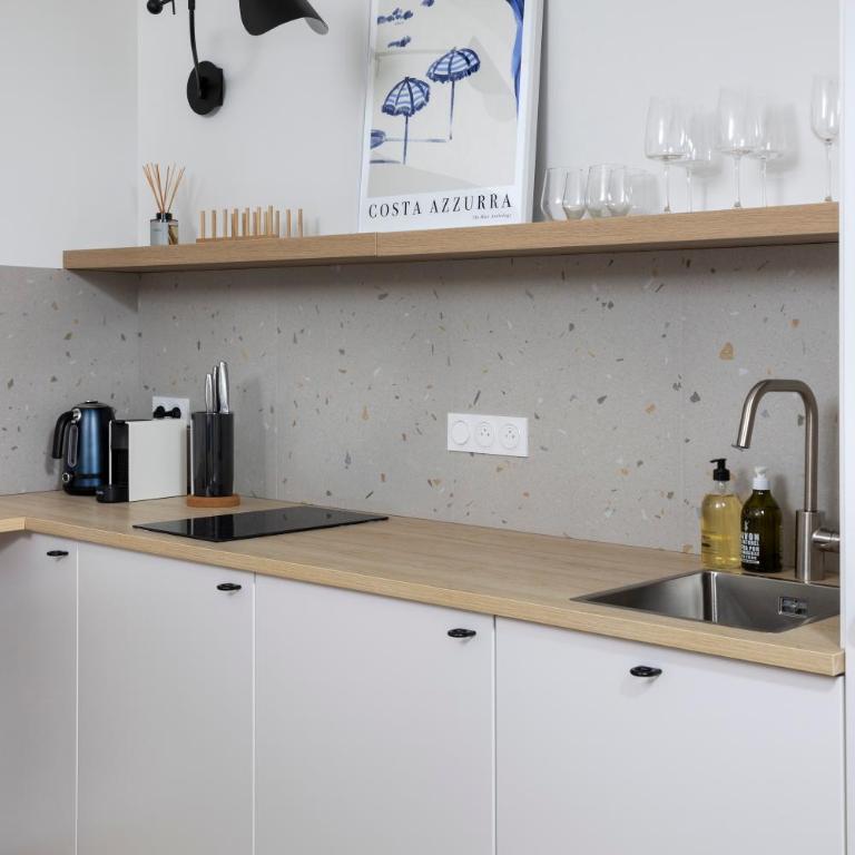Stunning Central Studio AC, Fiber - Appartement 1 Chambre - 9