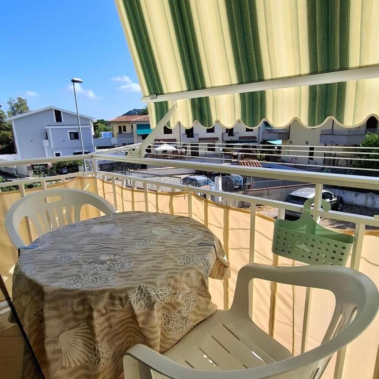 Casa Mare Blu Agropoli - Blu Oltremare - Camera Matrimoniale con Balcone - 3