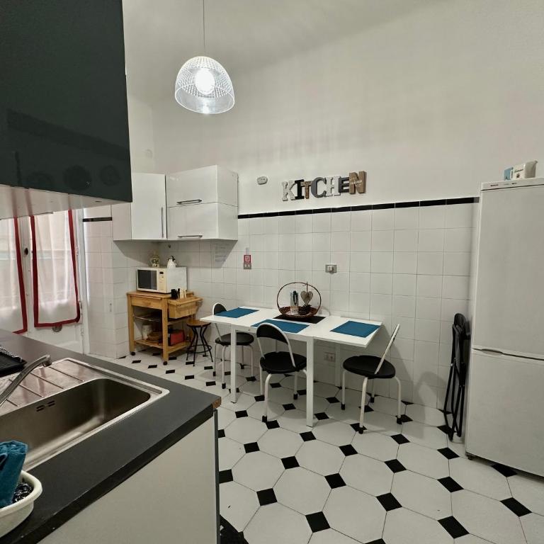 Casa Raggio - Appartamento con 3 Camere da Letto - 30