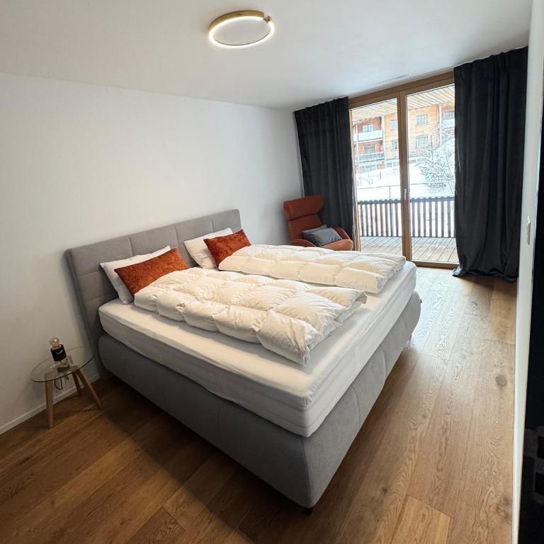 Beautiful Sunny New 1 Bed Apt (2.5Zim). Ski in/out - Apartment mit 1 Schlafzimmer - 11