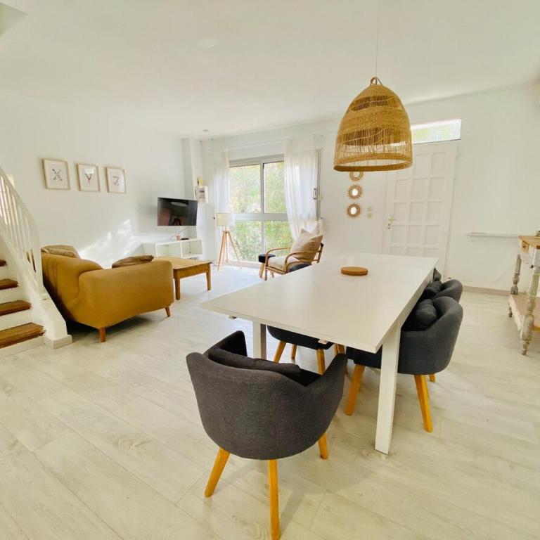 Duplex 3 Chambres Proche Gare Clim, WIFI, parking - Appartamento con 3 Camere da Letto - 10