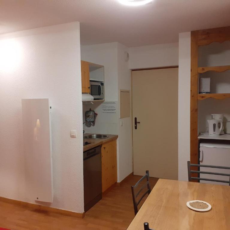 Grand studio 2 pièces 4 personnes linge de lit inclus sans vis à vis - Appartement - 3