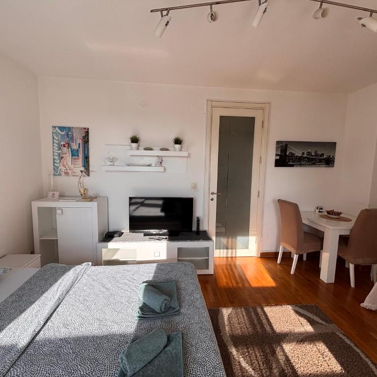 Belvil Belgrade - One-Bedroom Apartment - 20