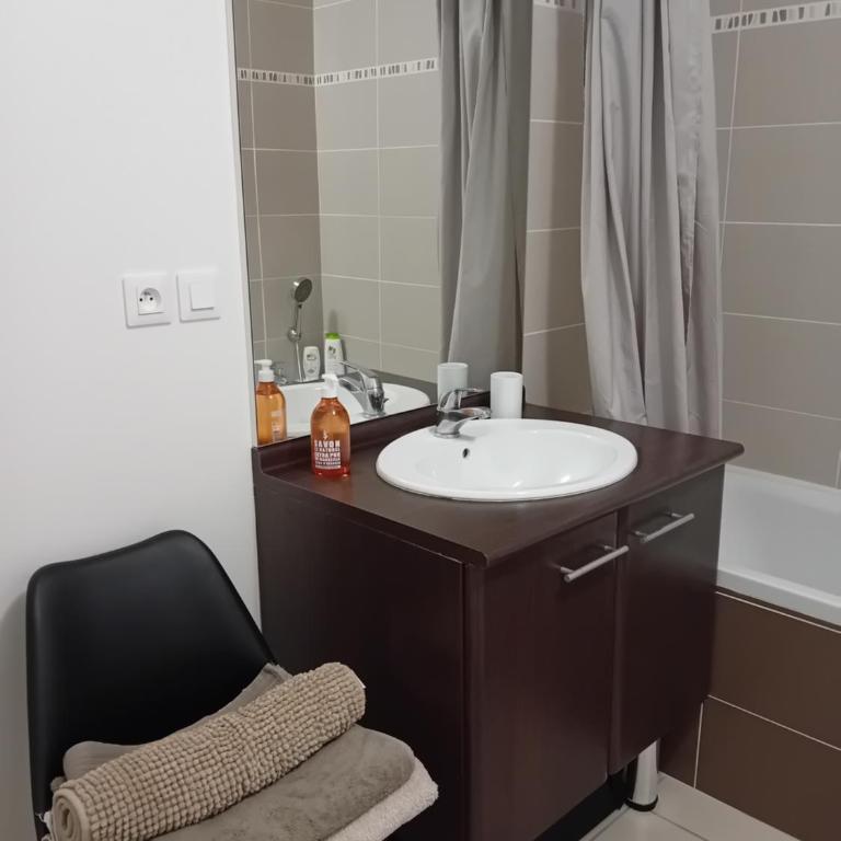 Le Benvegnu - One-Bedroom Apartment - 9
