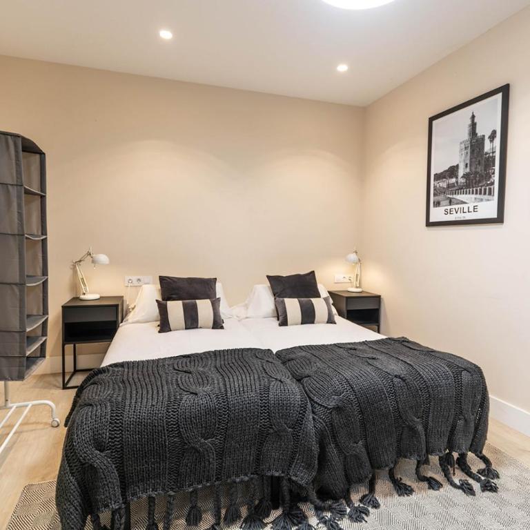 5-Bedroom Gem in the Heart of Seville - Apartamento - 36