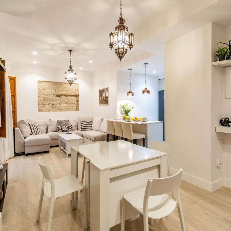 5-Bedroom Gem in the Heart of Seville - Apartamento - 23