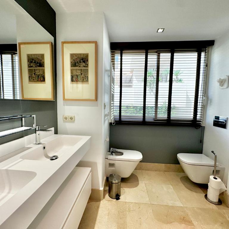 Golf Gardens Luxury Rio Real - EaW Homes - Two-Bedroom Apartment - 18