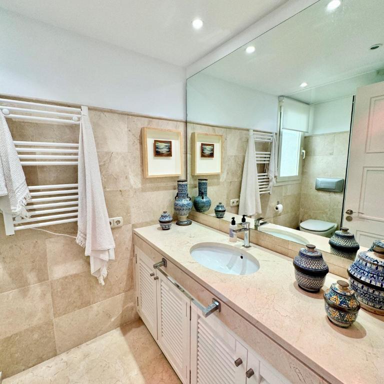 Golf Gardens Luxury Rio Real - EaW Homes - Two-Bedroom Apartment - 41
