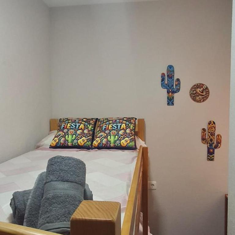 Coqueto apartamento a paso de la playa - Two-Bedroom Apartment - 3