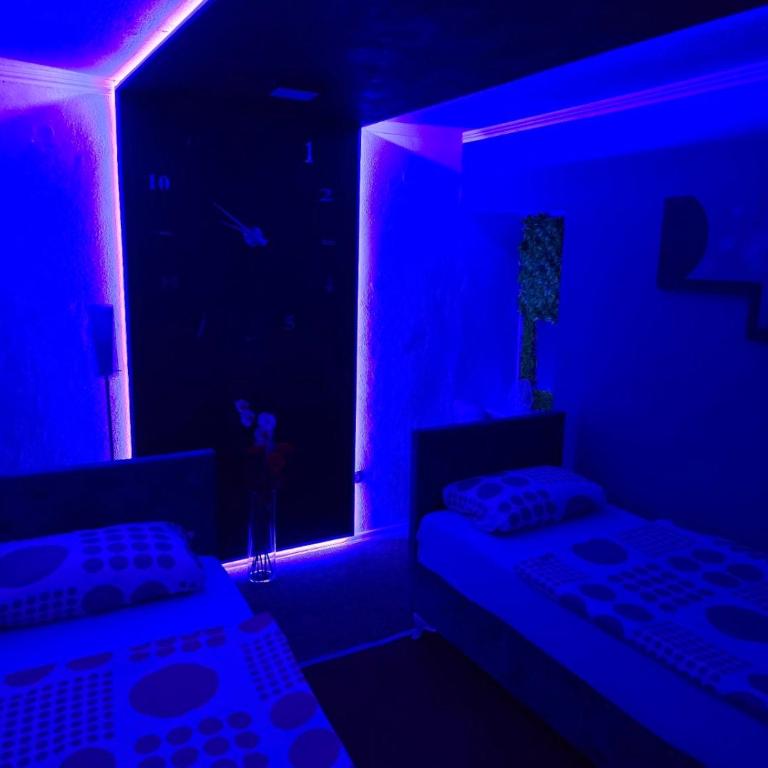 Rooms Vedran & AURUM Private Spa - Twin Room with Private Bathroom - 6