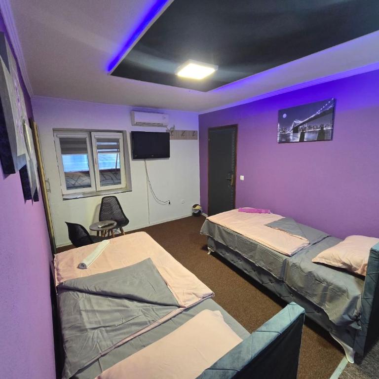 Rooms Vedran & AURUM Private Spa - Twin Room with Private Bathroom - 1