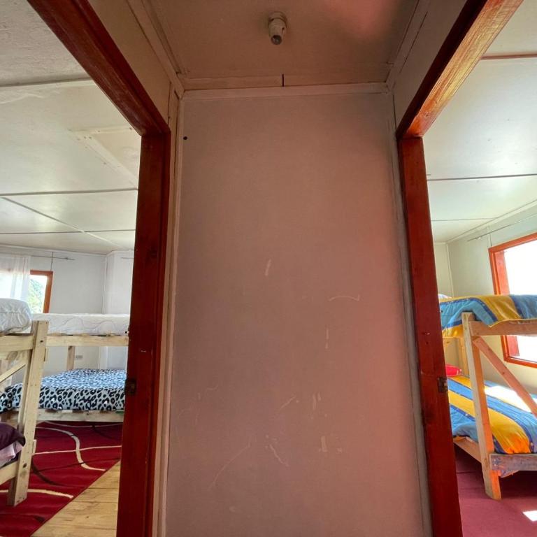 Baguales Patagonia - Cama individual en dormitorio mixto - 2