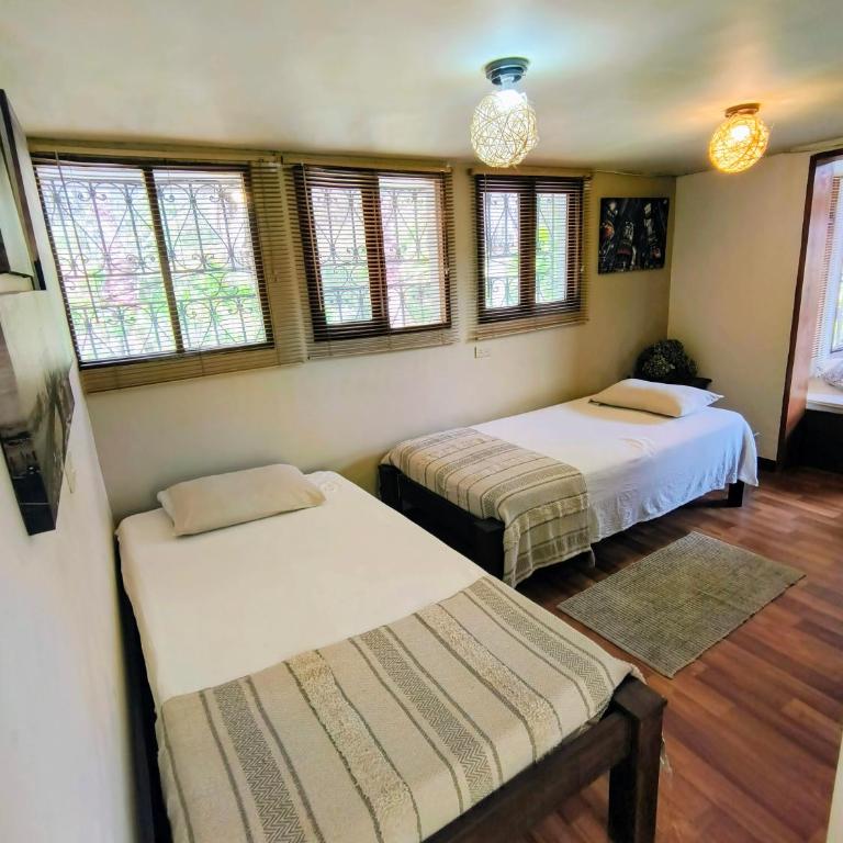 Hermosa Finca El Castillo - Excelente Ubicación Rionegro Marinilla - Chalet - 37