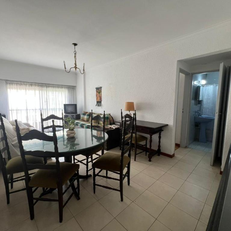 Departamento en La Perla - One-Bedroom Apartment - 1