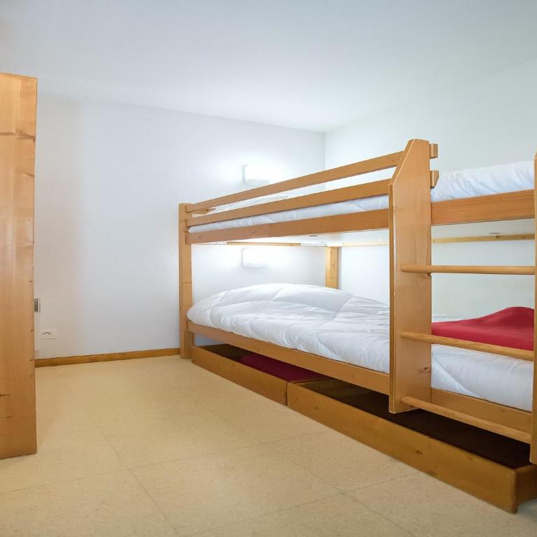 Apartment with 2 rooms, balcony - Appartement 1 Chambre - 22