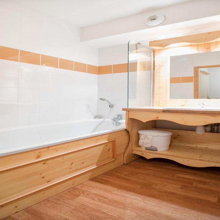 Apartment in Orelle with Pool & Sauna Access - Appartement 1 Chambre - 13