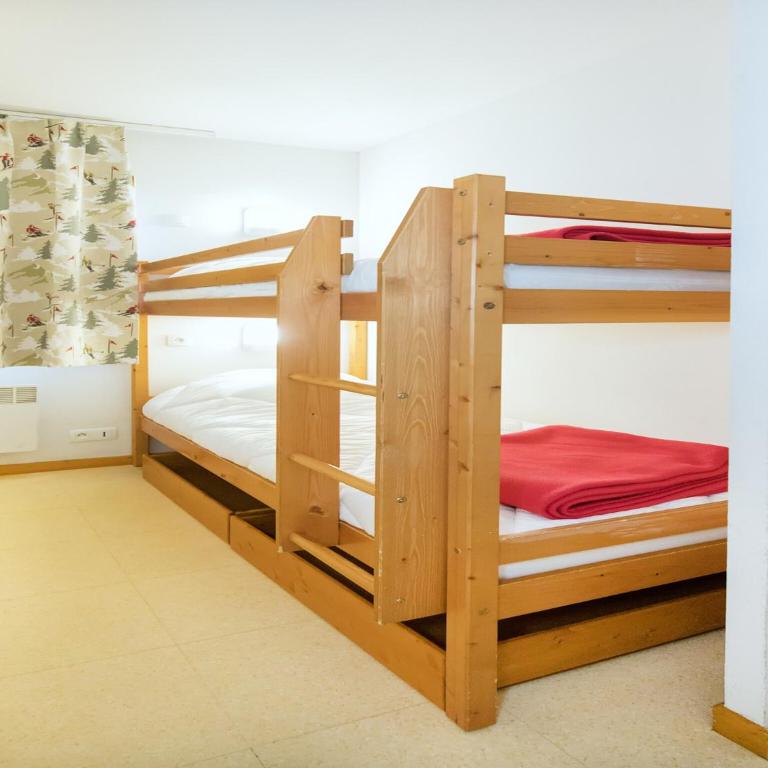 Apartment Termignon 50m from Ski Lift - Appartement 3 Chambres - 24