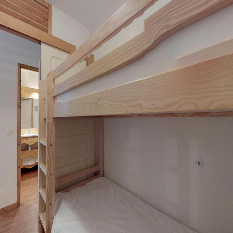 Apartment in Orelle near Ski Lift & Pool - Appartement 1 Chambre - 22