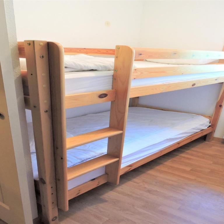 Apartment in Orelle with shared pool - Appartement 2 Chambres - 22