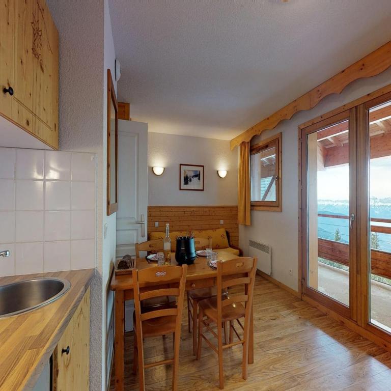 Apartment in Chamrousse with balcony - Appartement - 8
