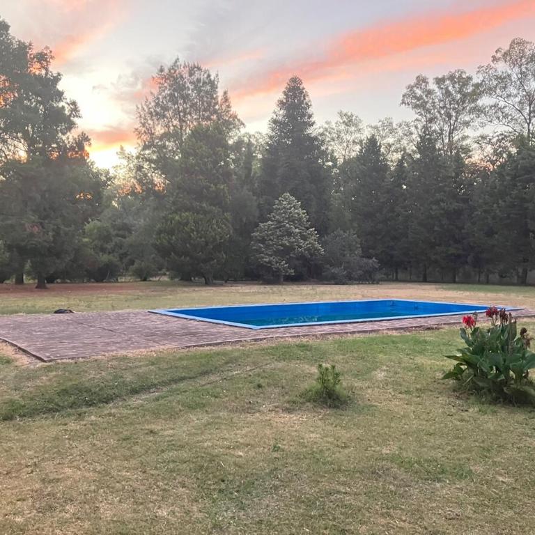 Gran Quinta en Mercedes con piscina - Casa de 3 dormitorios - 5