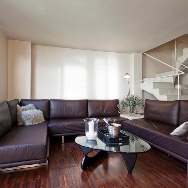 My Space Barcelona Private Pool Garden - Three-Bedroom Apartment - 9