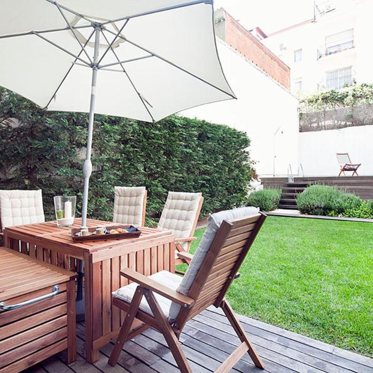 My Space Barcelona Private Pool Garden - Three-Bedroom Apartment - 1