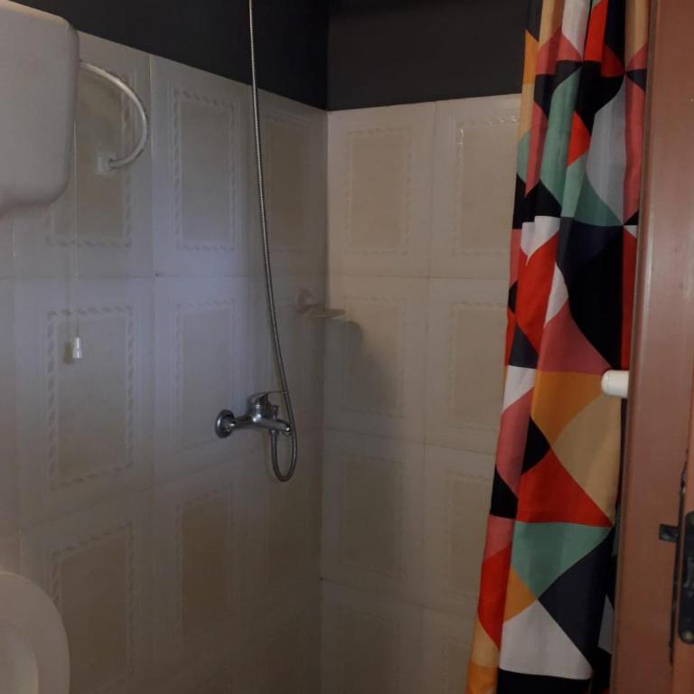 Los Nogales - Habitación Familiar con baño privado - 2