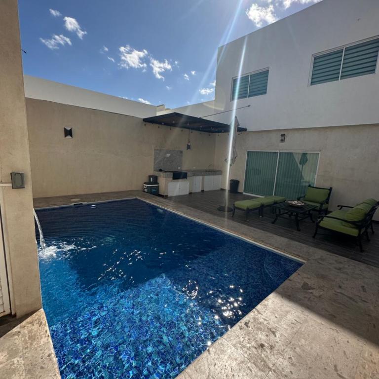 Casa con alberca propia en fraccionamiento coronado - Three-Bedroom House - 16