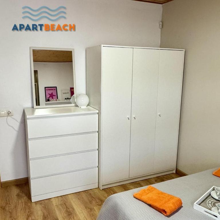 APARTBEACH PONENT CENTRICO y VISTAS PLAYA - Apartamento - 28