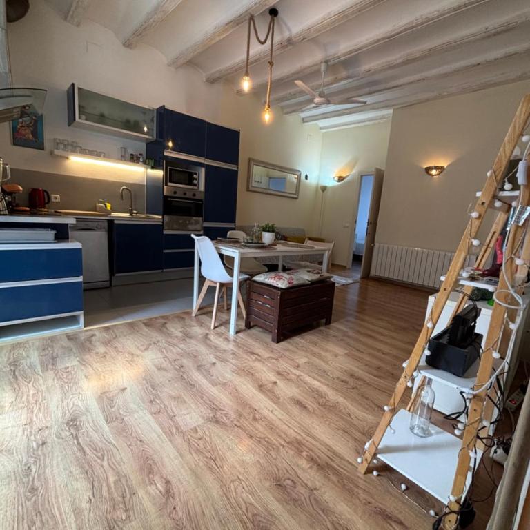 MODERN FLAT POBLE NOU - Two-Bedroom Apartment - 6