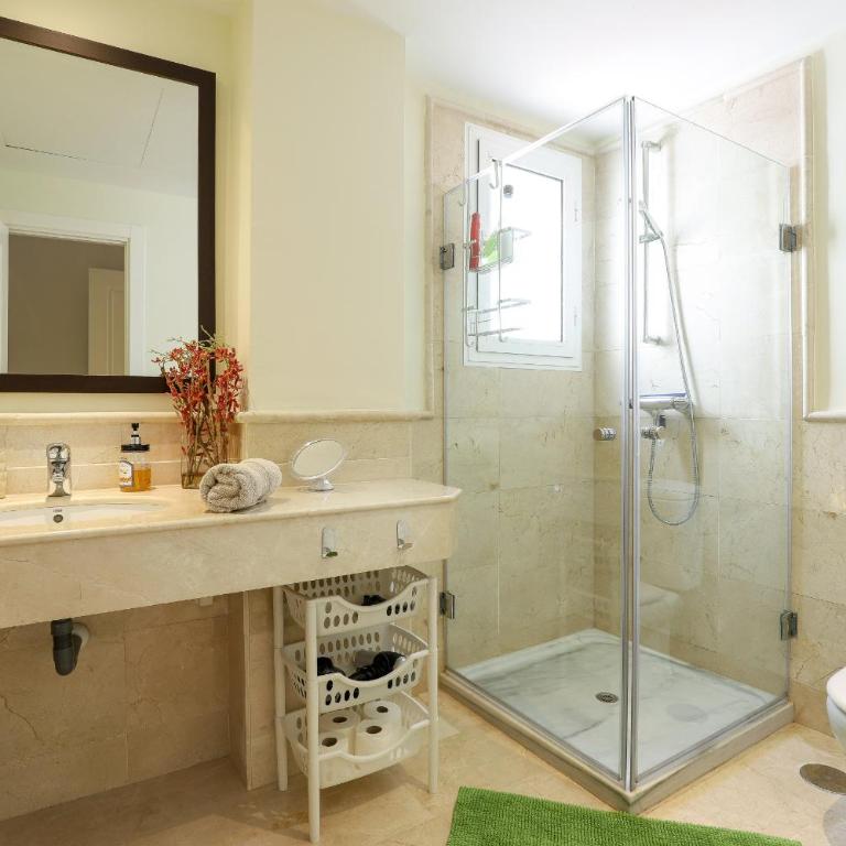 San Pedro beachside apartment - Apartment - Ground Floor - 24