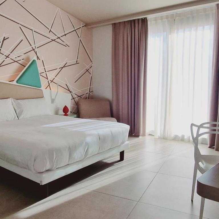 Saracen Sands Hotel & Congress Centre - Palermo - Suite con Vasca Idromassaggio - 3