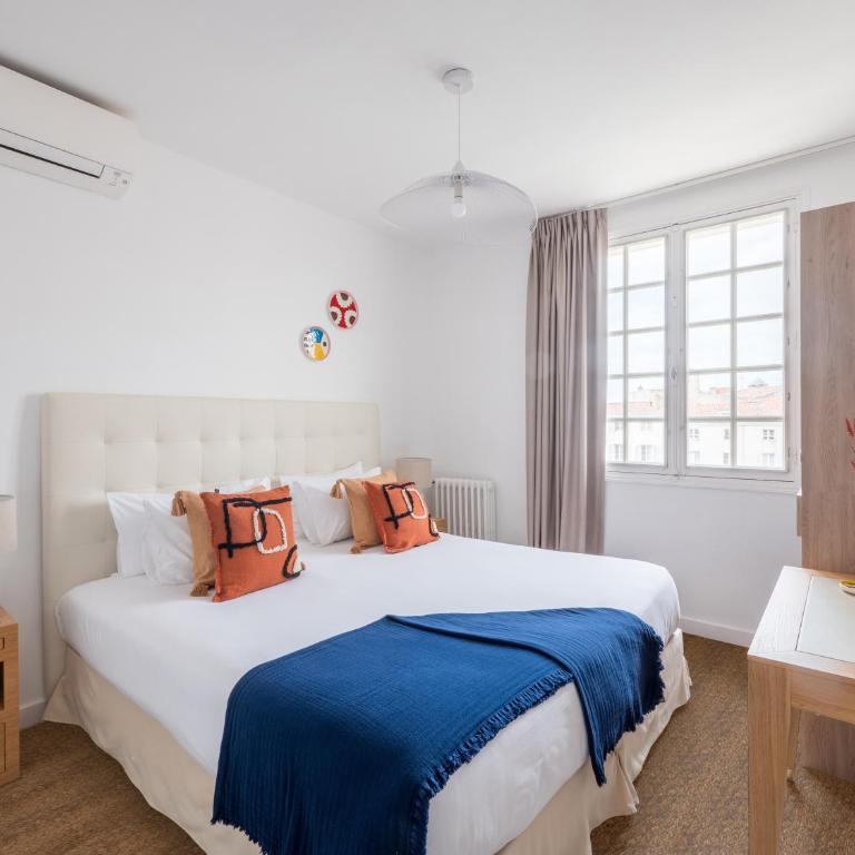 Tour de Nesle La Rochelle Vieux Port 3 etoiles - Chambre Double - 1