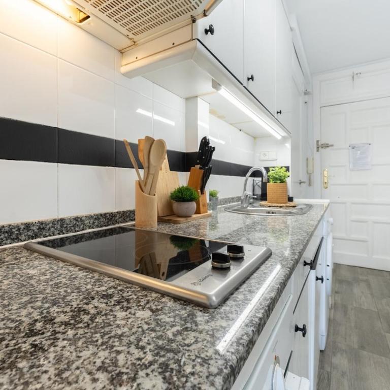 Salou Seafront! Private Terrace - AC & WiFi - Apartamento de 2 dormitorios - 30