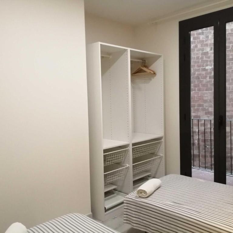 Diagonal Apartments - Three-Bedroom Apartment - 36
