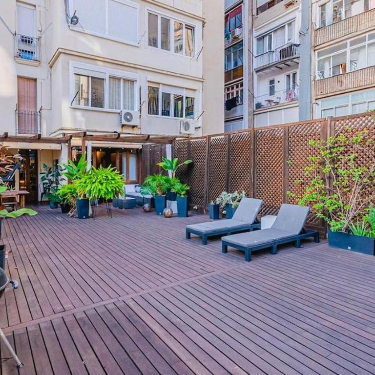 Unique central home with large terrace & pool - Apartment - 2