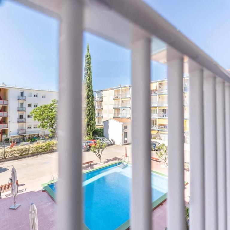 Salou Studio by Beach & Pool - AC - Free Parking - Apartment with Pool View - 32