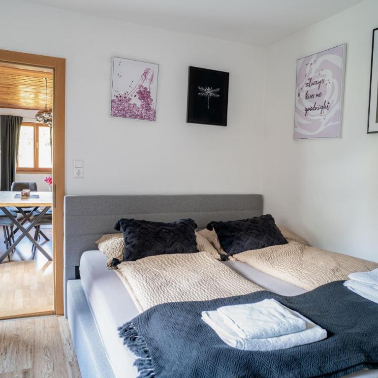 FarawayHomes Studio St Wolfgang #6 - Two-Bedroom Apartment - 14