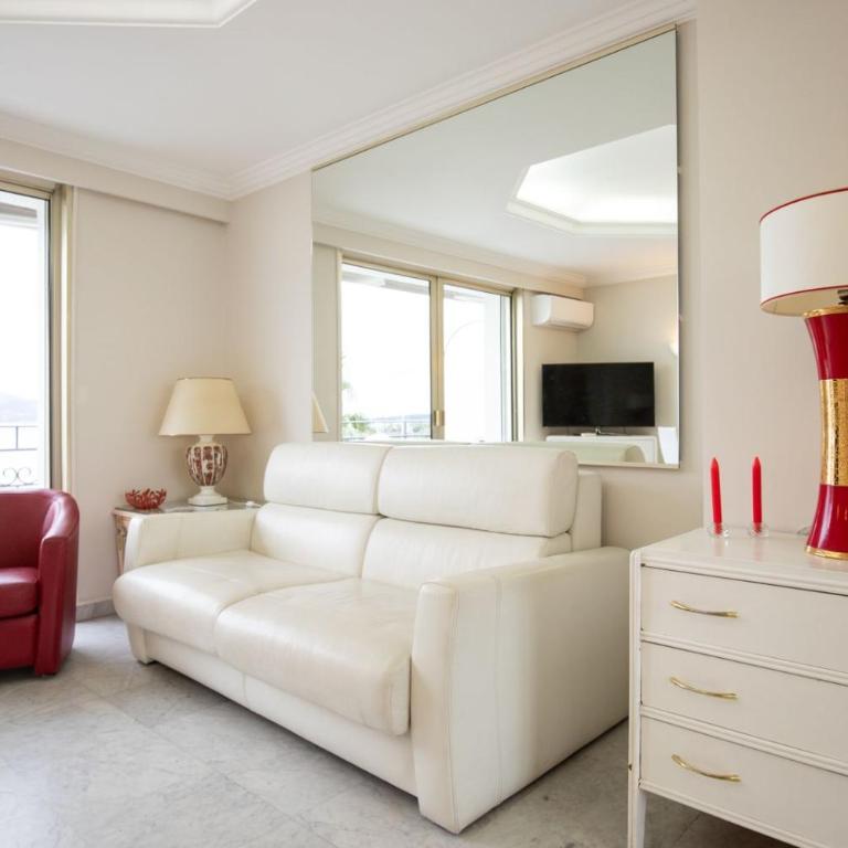 One bedroom apartment with beautiful sea view - Appartement 1 Chambre avec Balcon et Vue sur Mer - 2