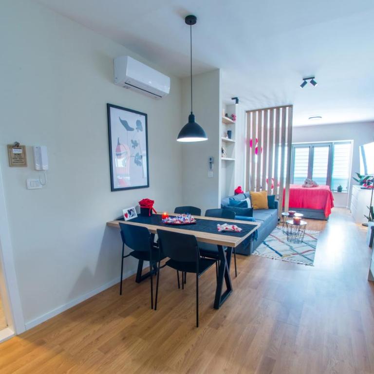 Iris Studio Apartment - Deluxe Studio - 60