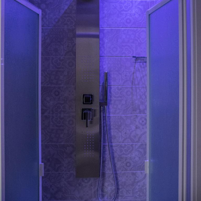 Inside Roma Rooms by DOT Suites - Camera Matrimoniale Superior - 5