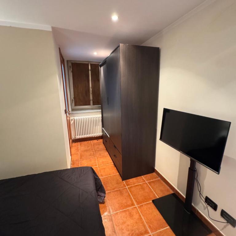 Wonderful attic in city centre - One-Bedroom Apartment - 2