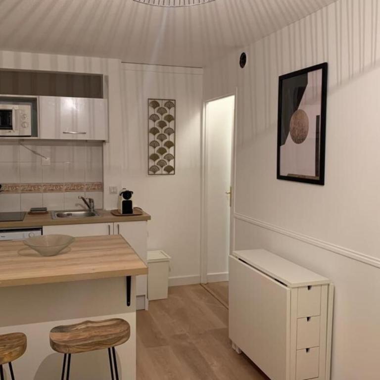 F2 at "Domaine de la Pinède" Heated Swimming Pool - Appartement 1 Chambre - 5