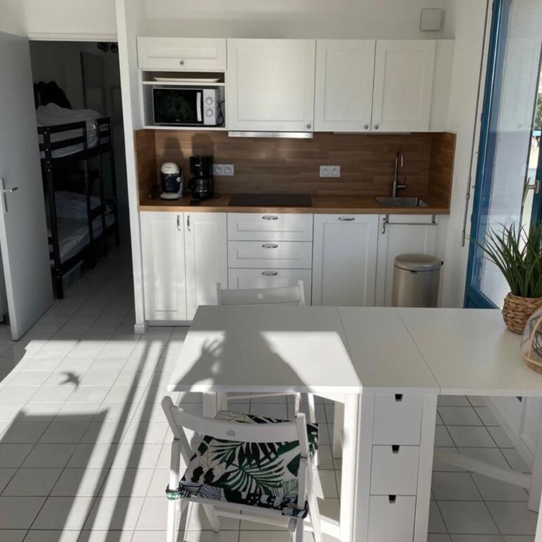 Domaine d'Azur - Renovated 1BR with Terrace Pool & Garage - Appartamento con 2 Camere da Letto - 6