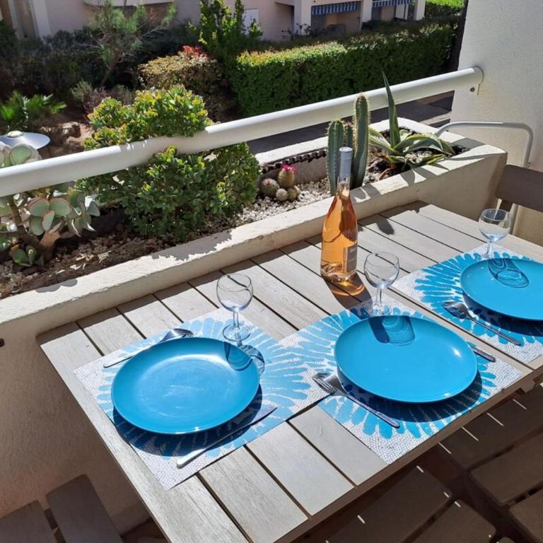 Modern 1BR Quiet 10 min walk to beach - Apartamento de 1 dormitorio - 4